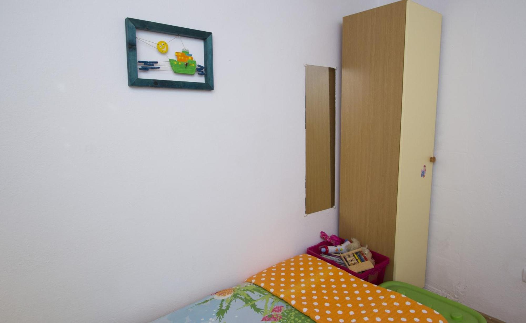 Apartments By The Sea Brela, Makarska - 11821 Bilik gambar